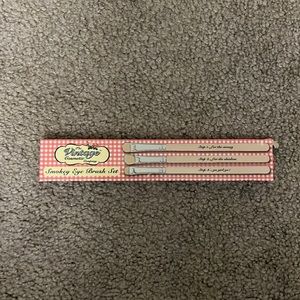 The Vintage Cosmetic Company Smokey Eye Brush Set New Never Opened